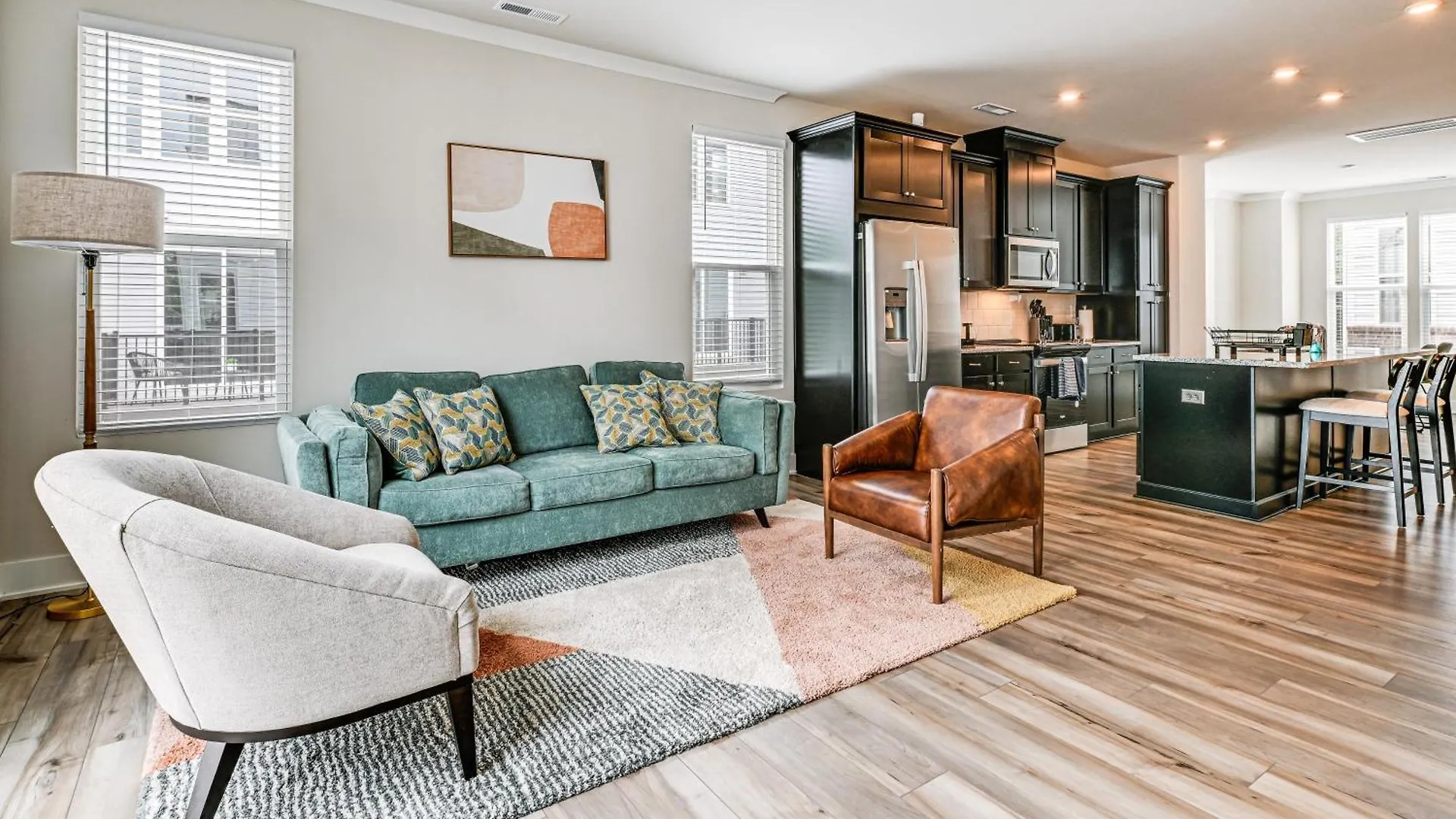 2 Mi To Uptown Charlotte Townhome With Balconies!