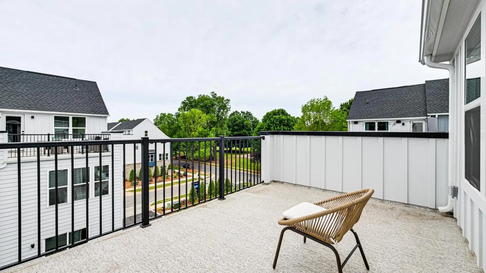 Dom wakacyjny 2 Mi To Uptown Charlotte Townhome With Balconies! Stany Zjednoczone Ameryki